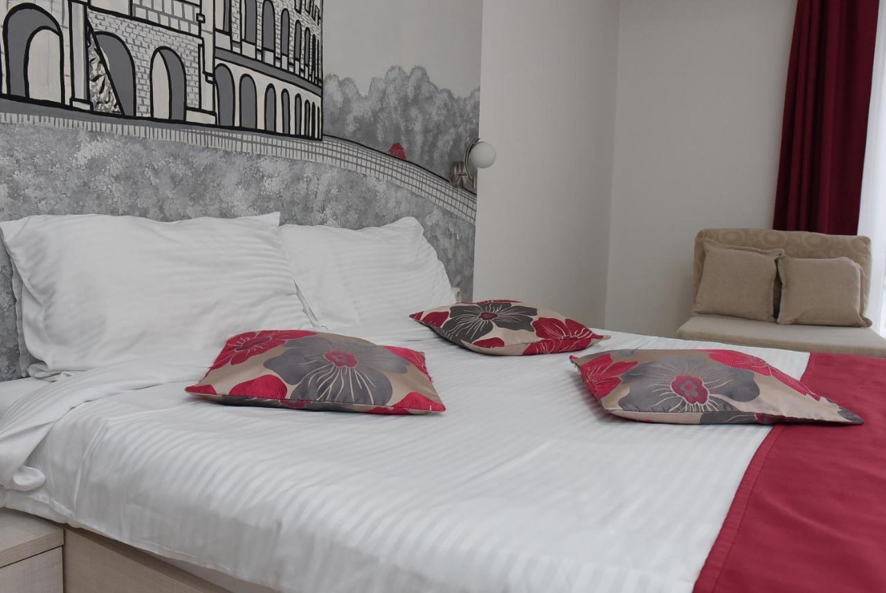 City Boutique Rooms Skopje Esterno foto