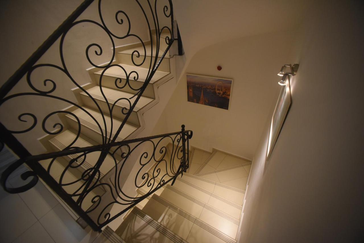 City Boutique Rooms Skopje Esterno foto