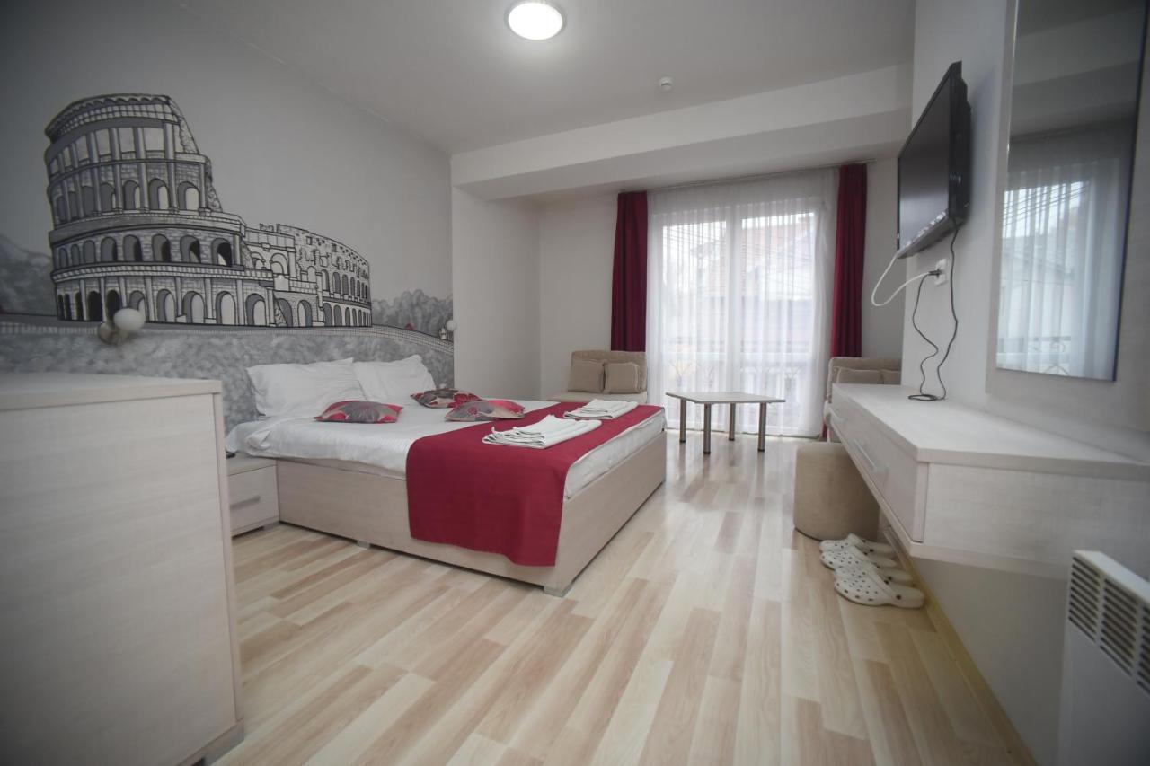 City Boutique Rooms Skopje Esterno foto